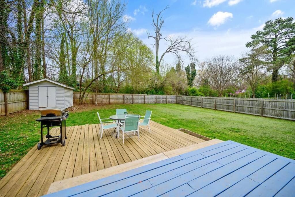 Cozy 3 Bedroom Cottage With Huge Fenced-In Yard 罗利 外观 照片